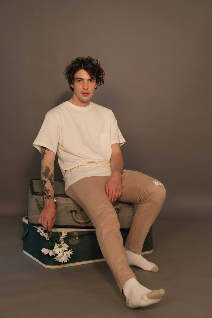 Camiseta Cari·flor Crudo